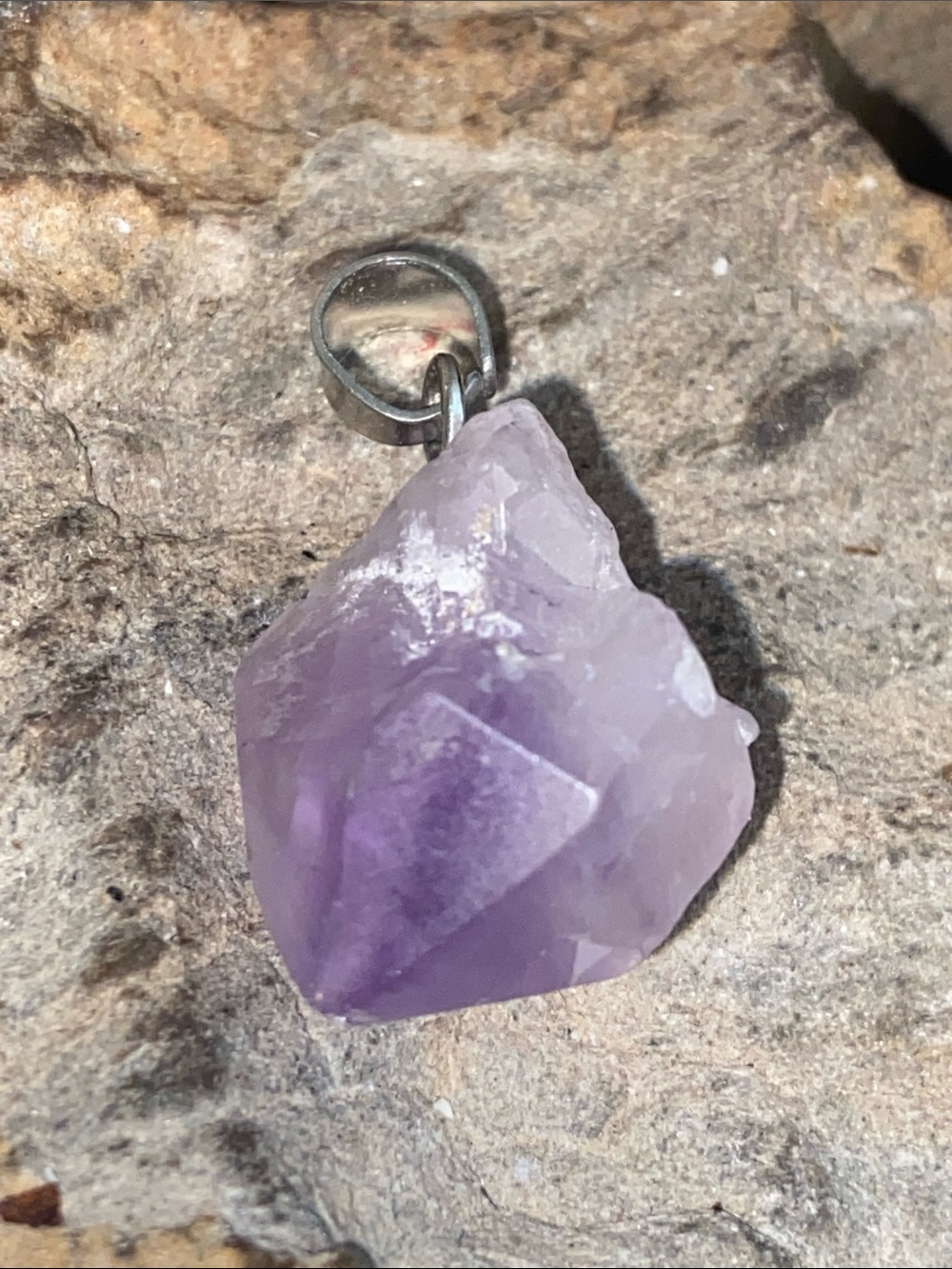 5/$10❤️❤️❤️NEW Raw Amethyst Stone Pendant